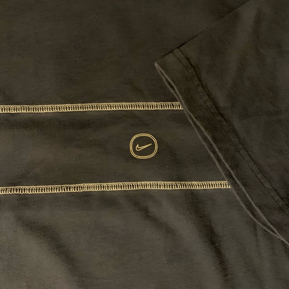 VINTAGE Nike Men's Silver Tag Embroidered Tee 2XL - Picture 2 of 5